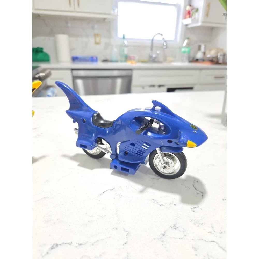 Vintage 1995 Bandai Mighty Morphin Power Ranger Yellow And Blue Shark Motorcycle